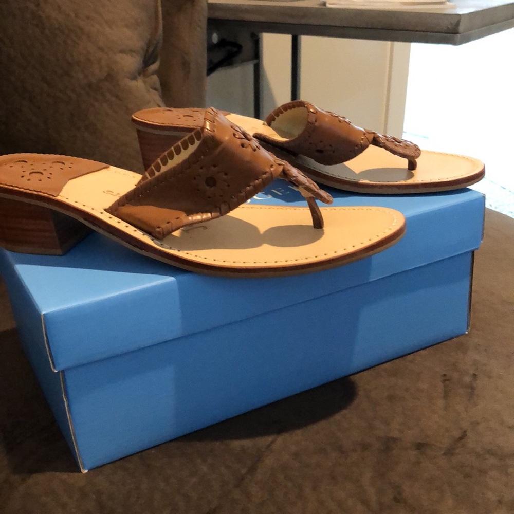 Jack Rogers Mid-Heel Thong Sandals Brown (NWOT)